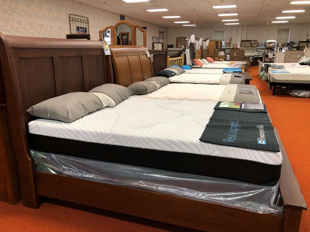 Wrights Furniture | 115 E Madison St, Pontiac, IL 61764, USA | Phone: (815) 844-7177