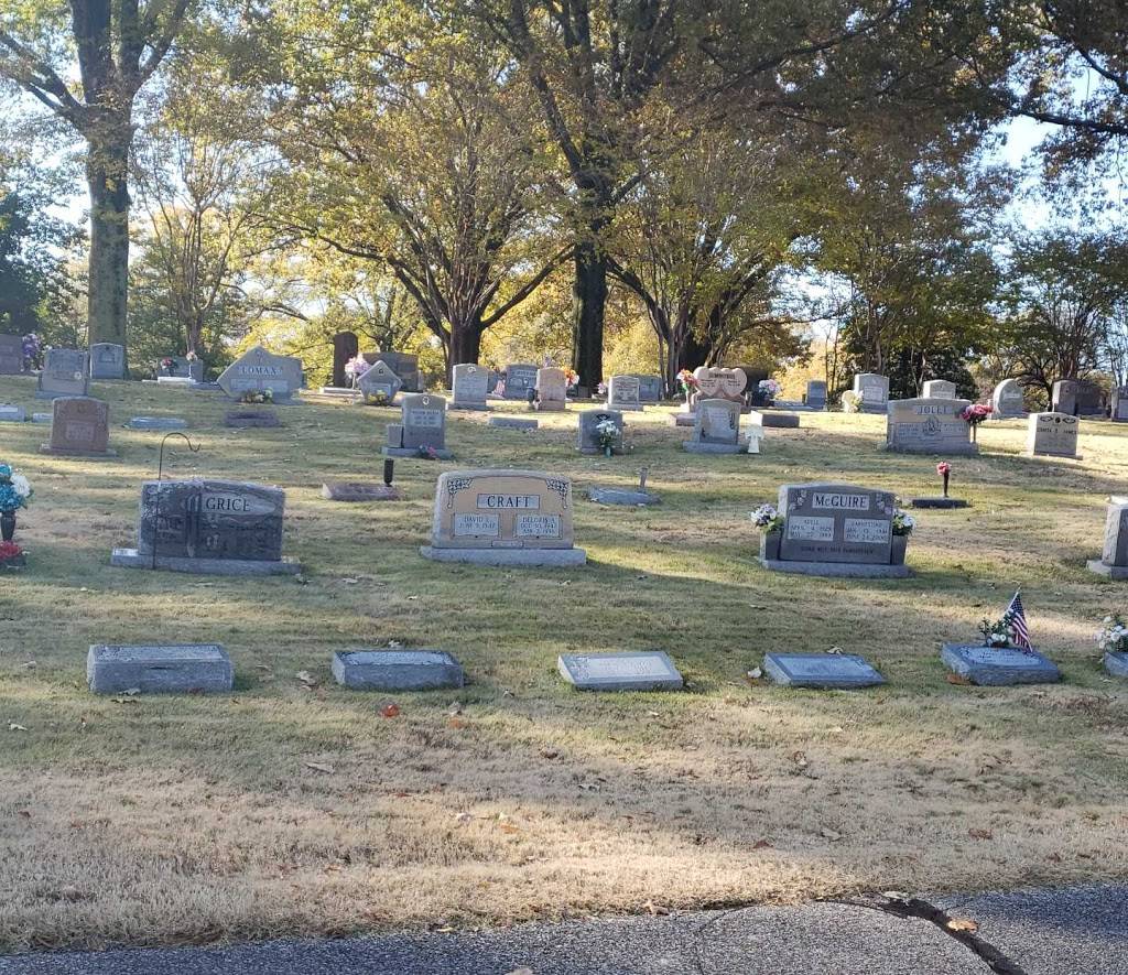 Calvary Cemetery | 1663 Elvis Presley Blvd, Memphis, TN 38106, USA | Phone: (901) 948-1529