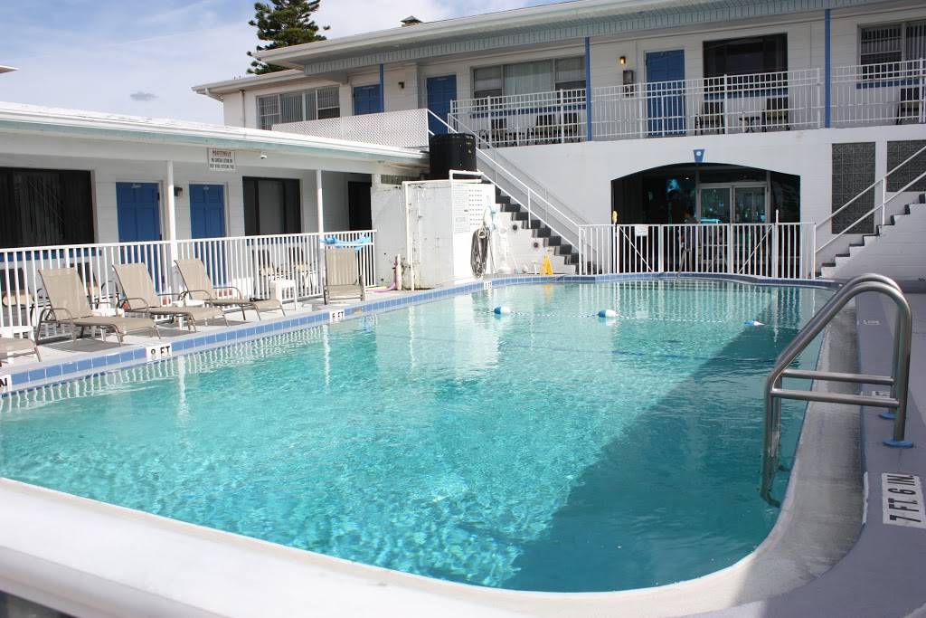 iBeach Resort | 10450 Gulf Blvd, Treasure Island, FL 33706, USA | Phone: (727) 360-4940