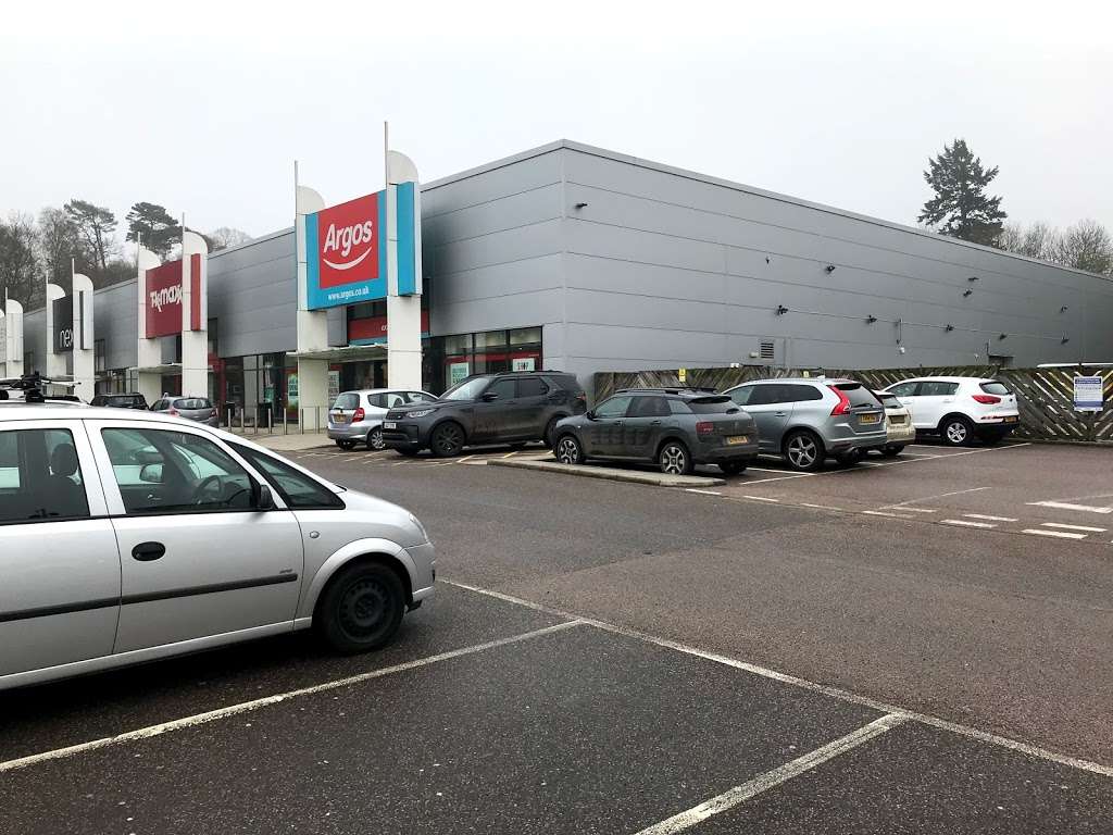 Tunbridge Wells Shopping Park | Longfield Rd, Tunbridge Wells TN2 3UE, UK