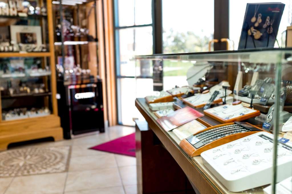 Gemmas Jewelers - Rancho Cucamonga | Terra Vista Town Center,, 10582 East Foothill Boulevard Suite 100, Rancho Cucamonga, CA 91730, USA | Phone: (909) 944-8529