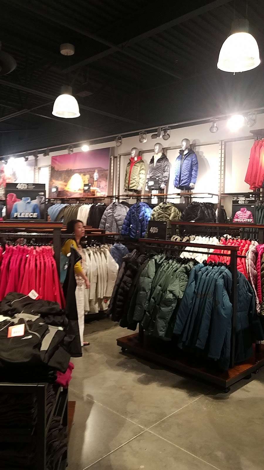 The North Face Outlet | 3790 Livermore Outlets Dr, Livermore, CA 94551, USA | Phone: (925) 454-0546