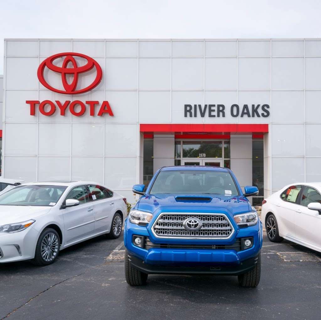 Advantage Toyota of River Oaks | 1970 River Oaks Dr, Calumet City, IL 60409, USA | Phone: (708) 862-0700