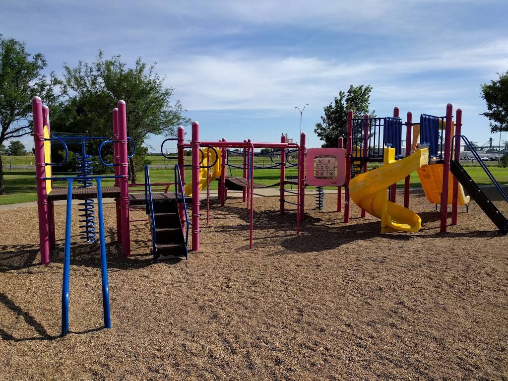 Clayton Carter Park | 701 Texas 289 Loop Frontage Rd, Lubbock, TX 79403, USA | Phone: (806) 775-2673