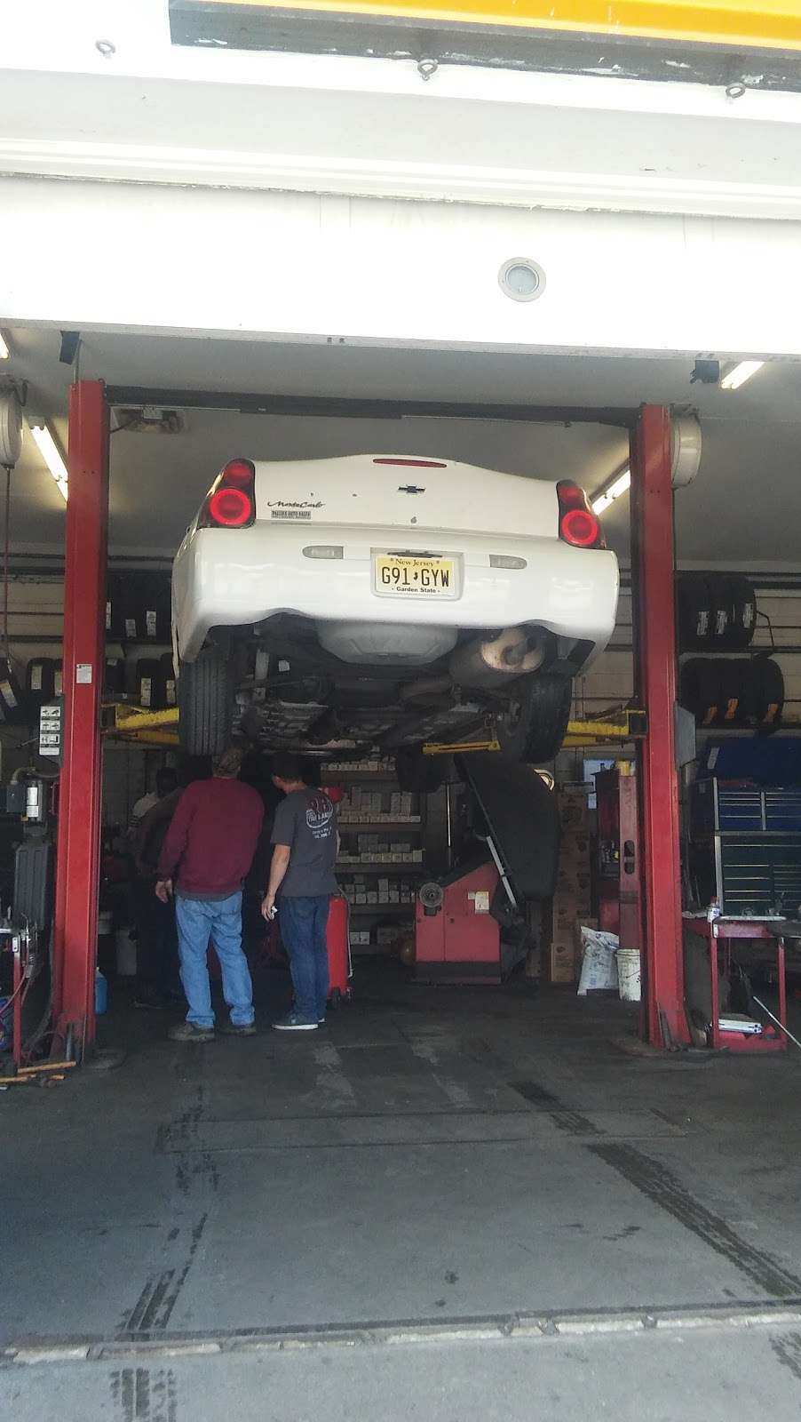 RB Tire & Auto Center | 324 Shell Rd, Carneys Point, NJ 08069, USA | Phone: (856) 299-3352