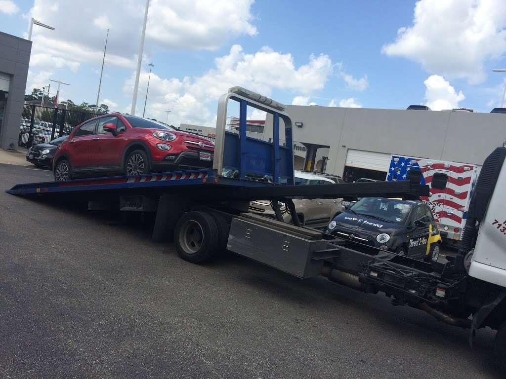 Best one towing & wrecker service. Tow Truck | 3900 Southwest Fwy, Houston, TX 77027, USA | Phone: (832) 720-0001