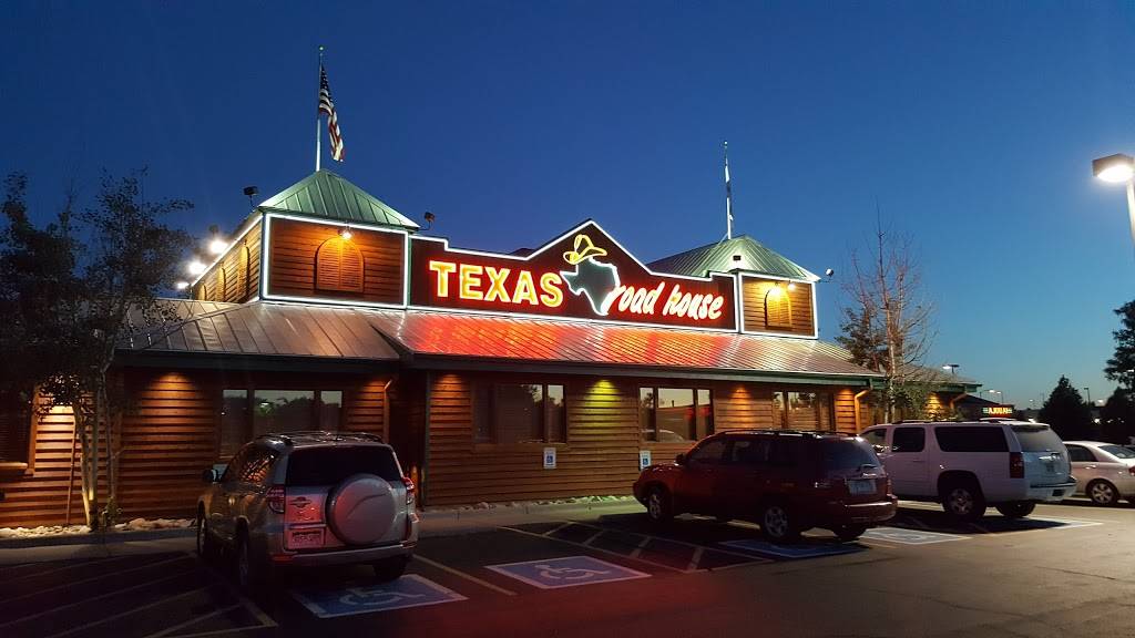 Texas Roadhouse | 14200 E Iliff Ave, Aurora, CO 80014, USA | Phone: (303) 745-3838