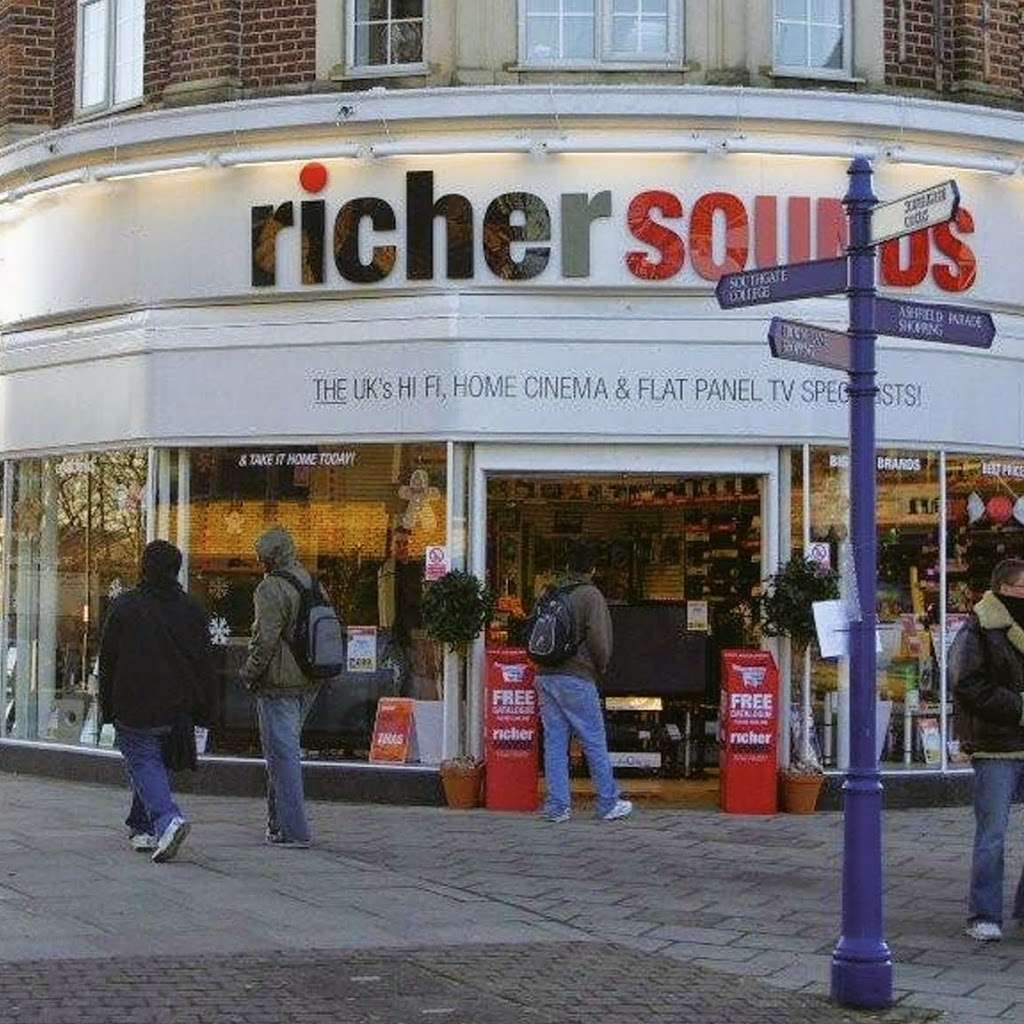 Richer Sounds, London Southgate | Charter House, High St, London N14 6BP, UK | Phone: 0333 900 0085