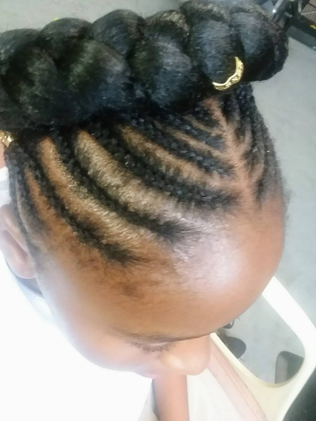 Divine Mercy African Hair Braiding | 6035 Fort Caroline Rd# 9, Jacksonville, FL 32277, USA | Phone: (904) 982-4489