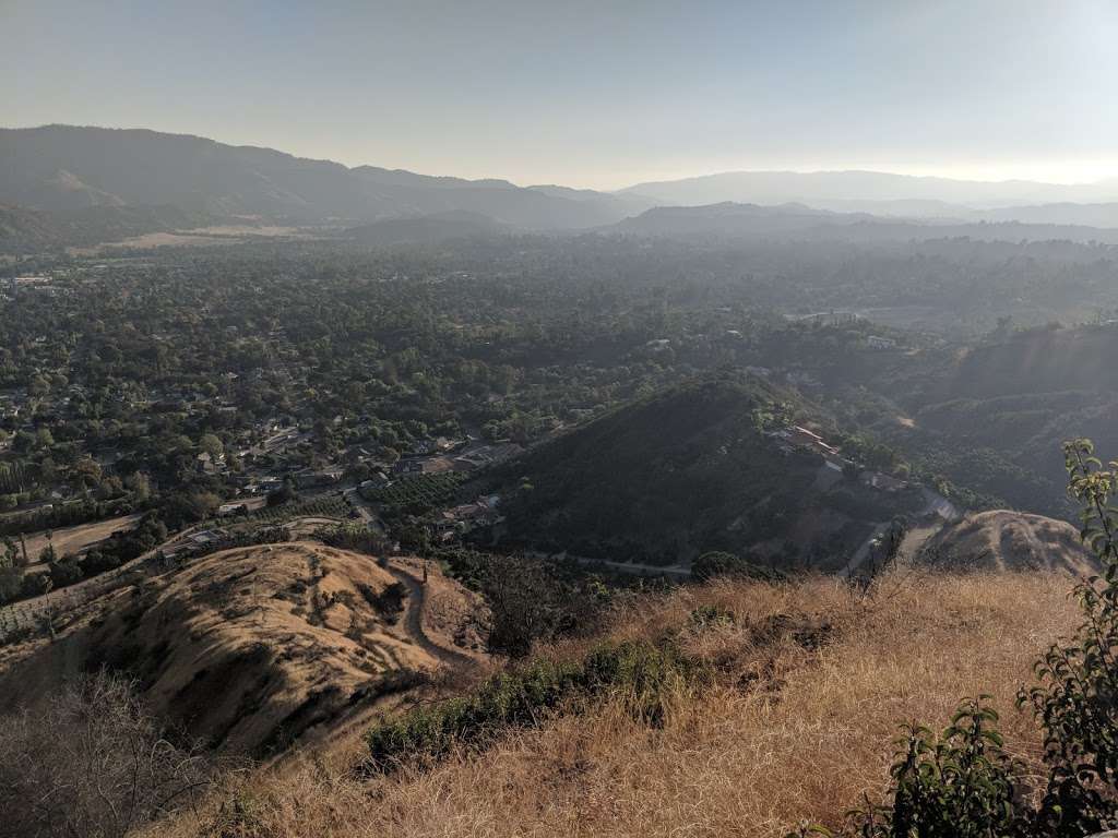 Valley View Preserve Lucis Trailhead | Shelf Rd, Ojai, CA 93023, USA | Phone: (805) 649-6852