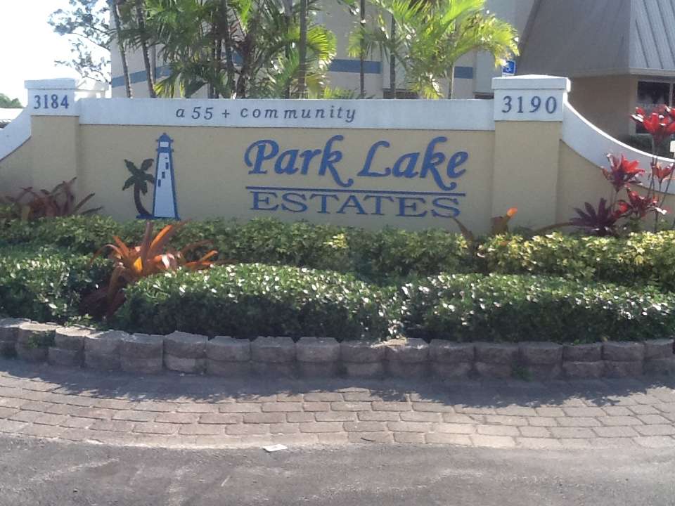 www.lefrancophoneparklake.com | 505 Marine Dr, Hallandale Beach, FL 33009, USA