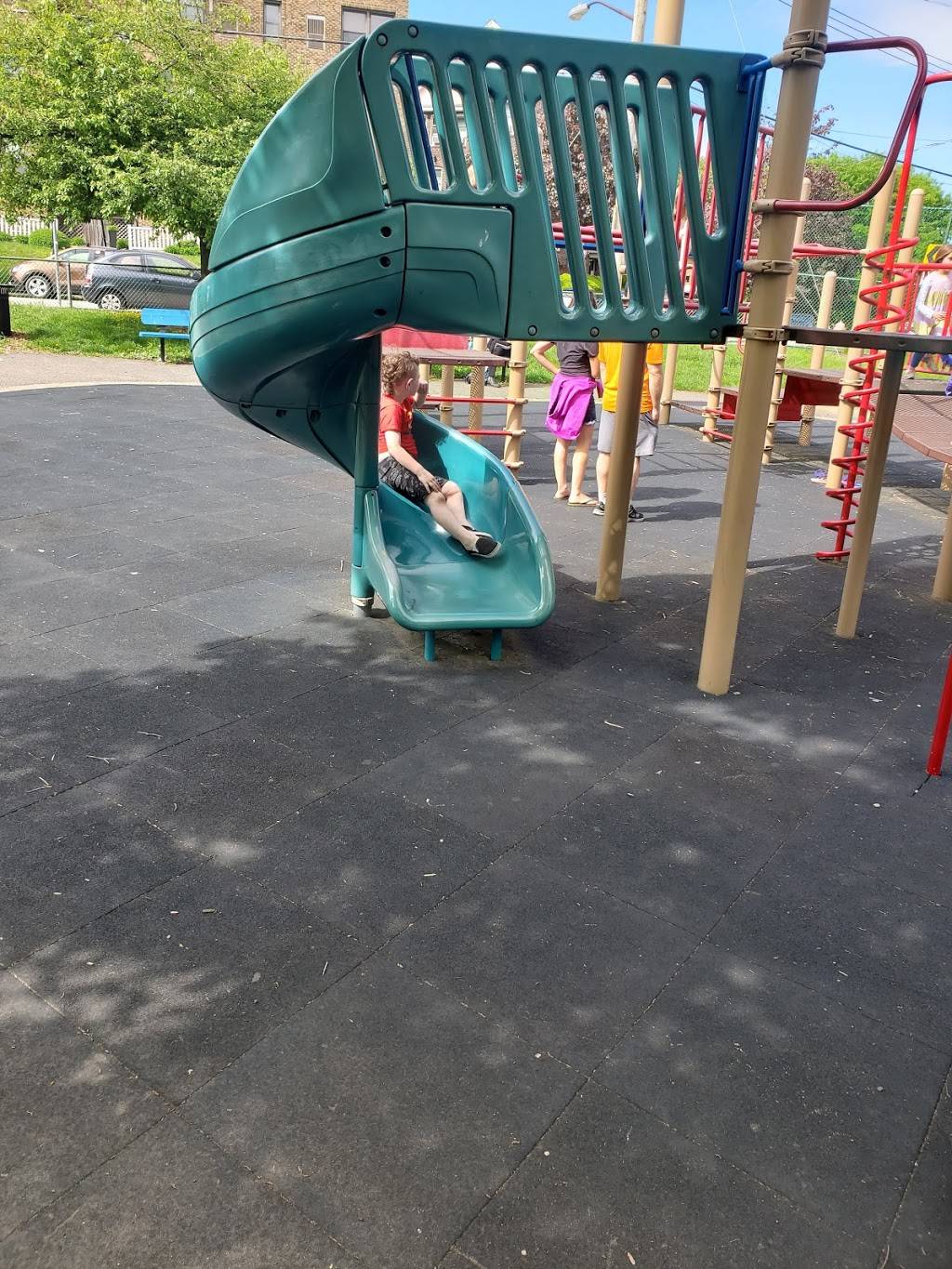 Davis Playground | 5680 Hobart St, Pittsburgh, PA 15217, USA | Phone: (412) 255-2539