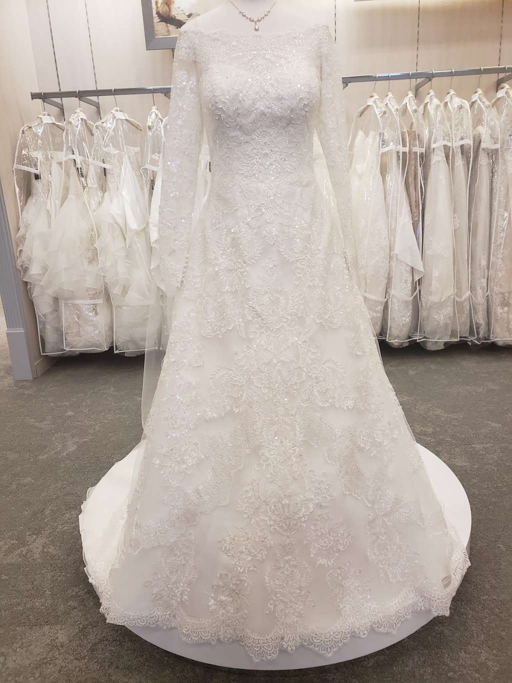 Davids Bridal - Pickup Only | 200 S Creasy Ln Suite 2070, Lafayette, IN 47905, USA | Phone: (765) 588-4709