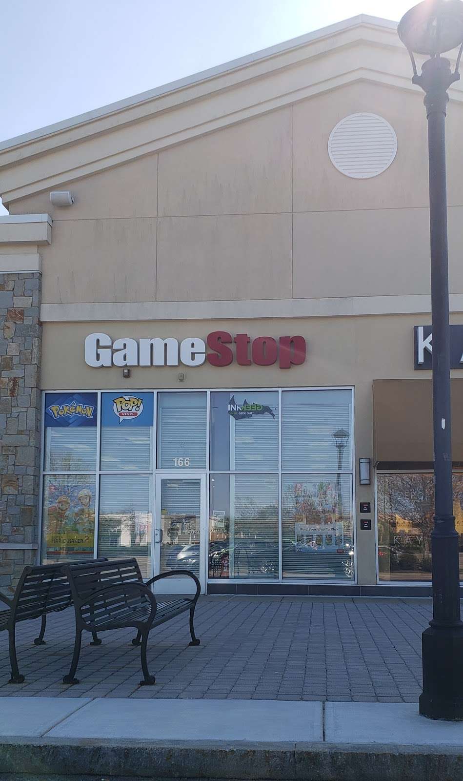 GameStop | 166 Colony Place Rd, Spc P, Plymouth, MA 02360, USA | Phone: (508) 732-7235