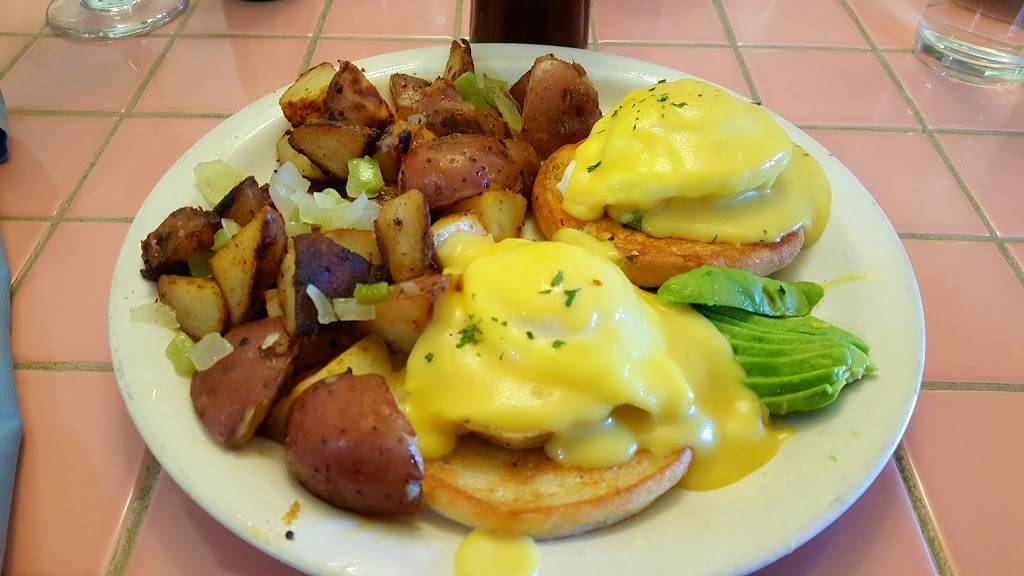 Fresno Breakfast House | 2085 W Bullard Ave, Fresno, CA 93711, USA | Phone: (559) 431-1385