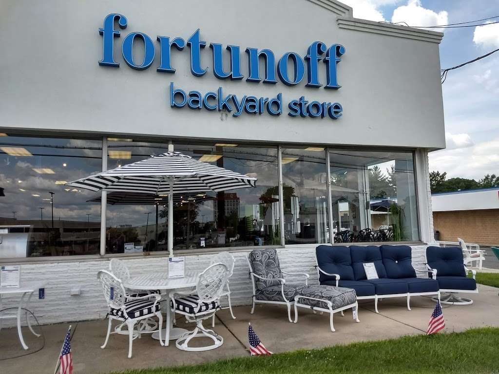 Fortunoff Backyard Store | 316 Haddonfield Rd, Cherry Hill, NJ 08002, USA | Phone: (856) 320-4020