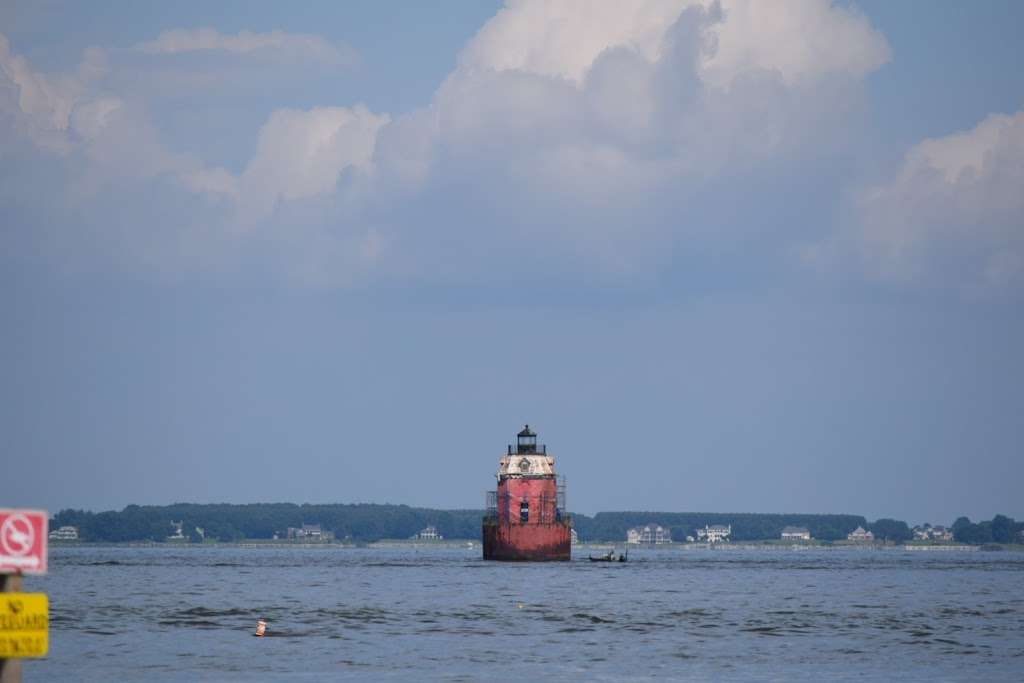 Flounder Pavilion Beach Front - Sandy Point State Park | Annapolis, MD 21409, USA | Phone: (410) 974-2149