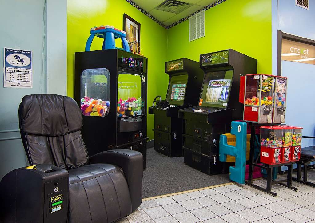 Your Neighborhood Laundromat | 1400 E 47th St a, Chicago, IL 60653, USA | Phone: (773) 952-7490