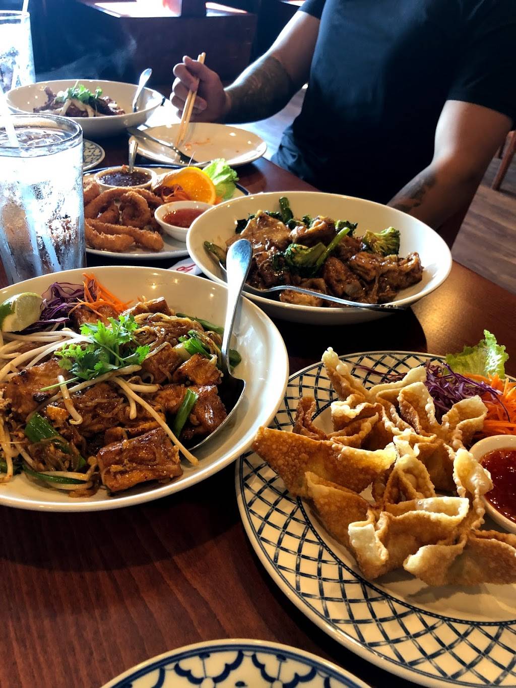 Ocha Thai Kitchen and Bar | 317 Main Ave S, Renton, WA 98057, USA | Phone: (425) 524-4661