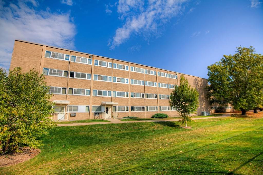 Cole Residence Hall | 625 Elm Dr, Madison, WI 53706, USA | Phone: (608) 262-2226