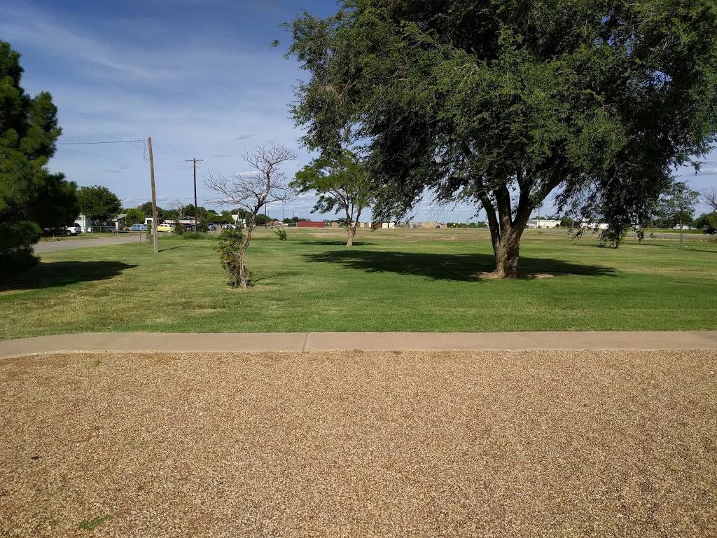 Clayton Carter Park | 701 Texas 289 Loop Frontage Rd, Lubbock, TX 79403, USA | Phone: (806) 775-2673