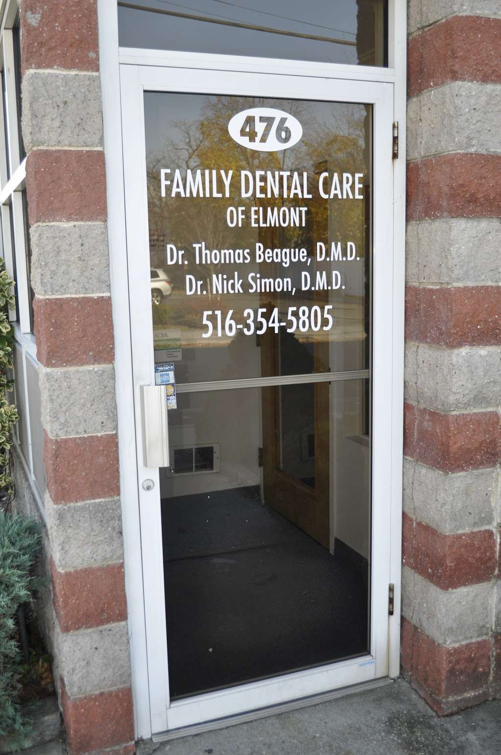 Family Dental Care of Elmont | 3530, 476 Elmont Rd, Elmont, NY 11003, USA | Phone: (516) 354-5805