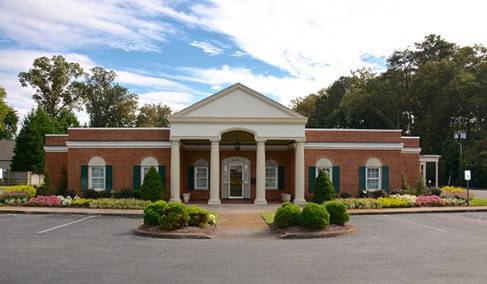 Oman Funeral Home & Crematory | 653 Cedar Rd, Chesapeake, VA 23322, USA | Phone: (757) 547-5184