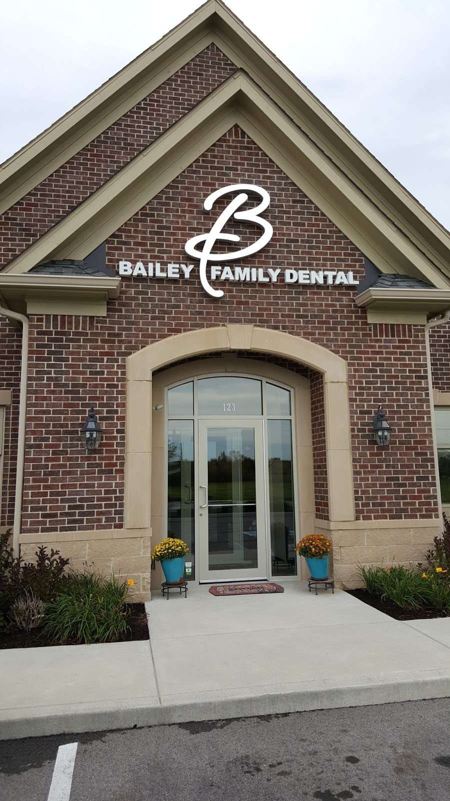 Bailey Family Dental | 123 Dover St, Avon, IN 46123, USA | Phone: (317) 272-9300