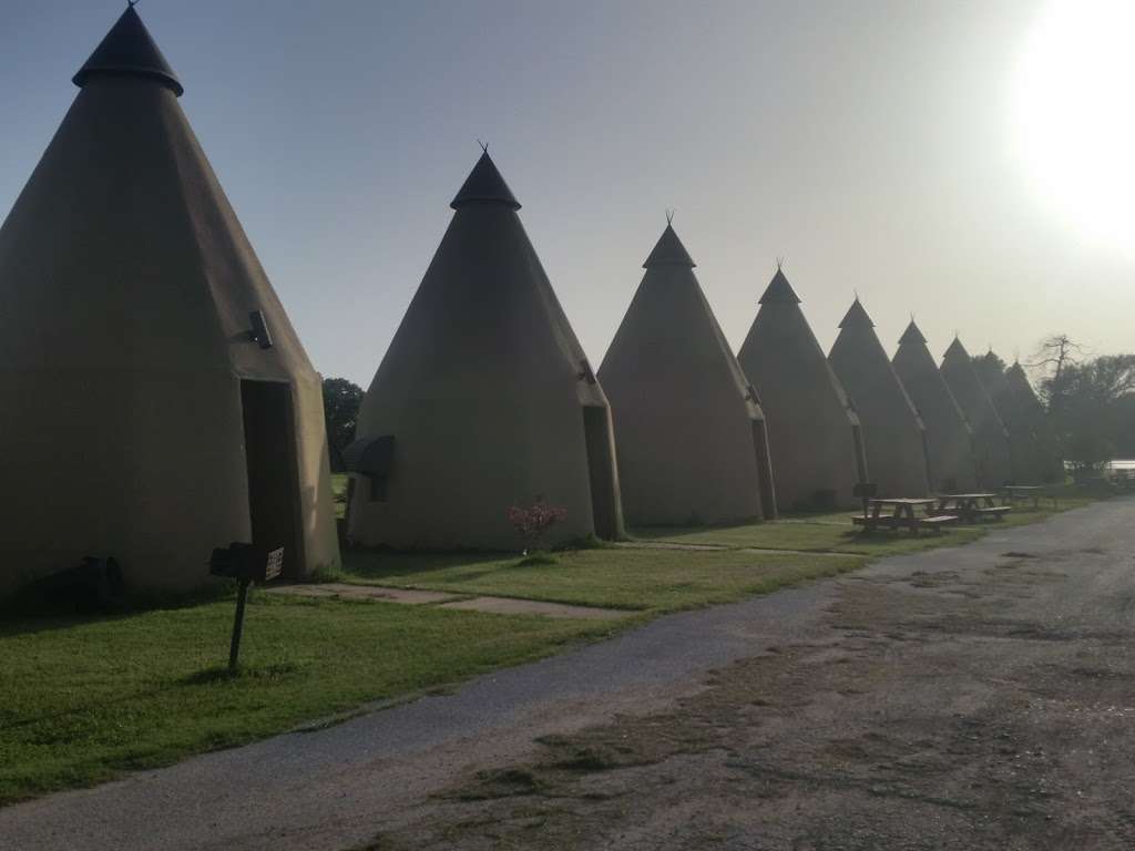 Teepee Motel & RV Park | 4098 E. Business 5 R, Wharton, TX 77488, USA | Phone: (979) 282-8474