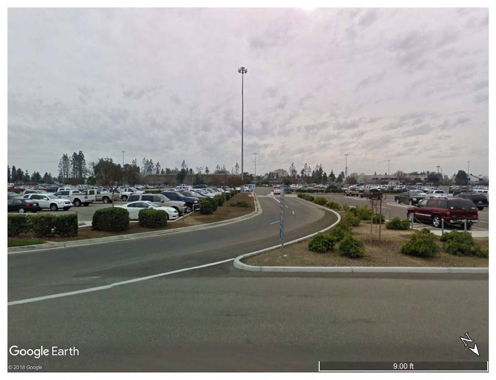 Fresno Yosemite International Airport Parking | 5185 E Clinton Way, Fresno, CA 93727, USA | Phone: (559) 252-0052