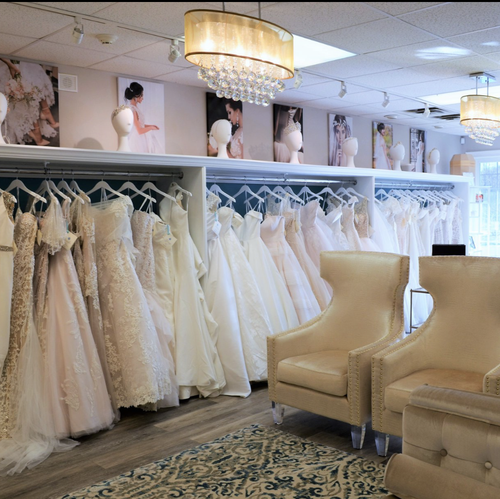 The Persnickety Bride | Top Level (Back of Building, 224 S Main St, Newtown, CT 06470, USA | Phone: (203) 426-2598