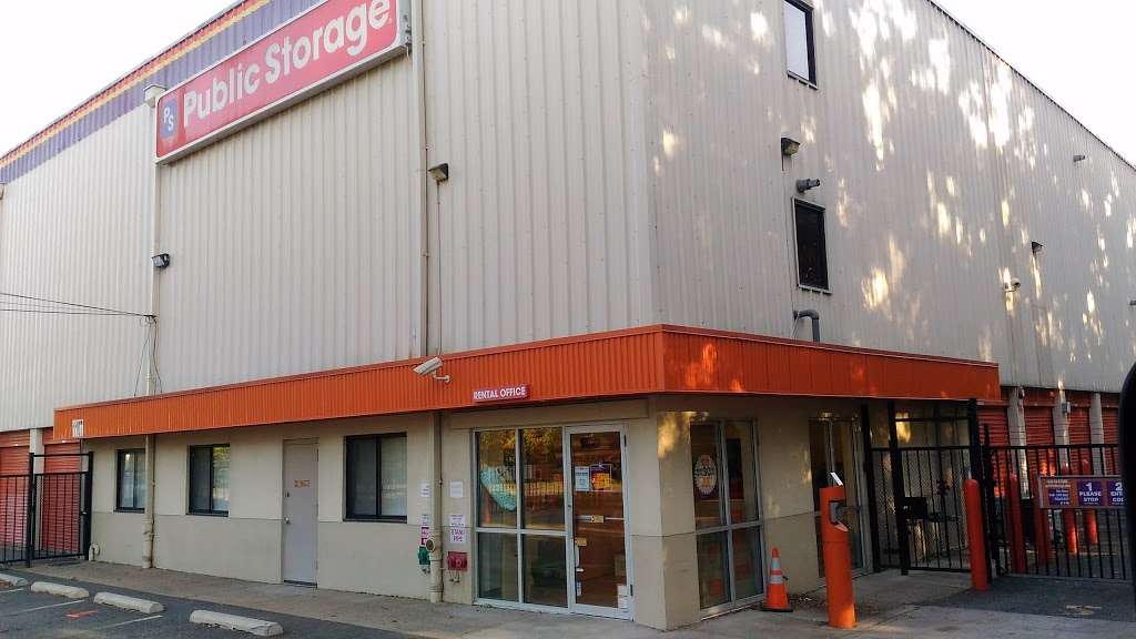 Public Storage | 1107 Goethals Rd N, Staten Island, NY 10303, USA | Phone: (347) 201-4154