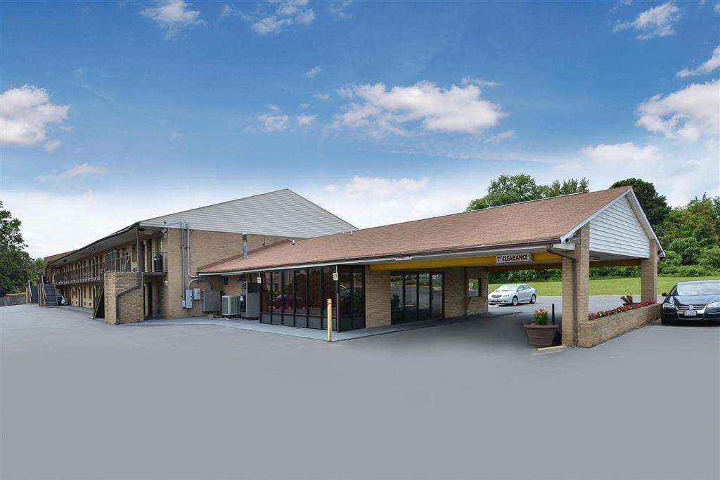 Americas Best Value Inn - Fredericksburg North | 605 Warrenton Rd, Fredericksburg, VA 22406, USA | Phone: (540) 371-6300