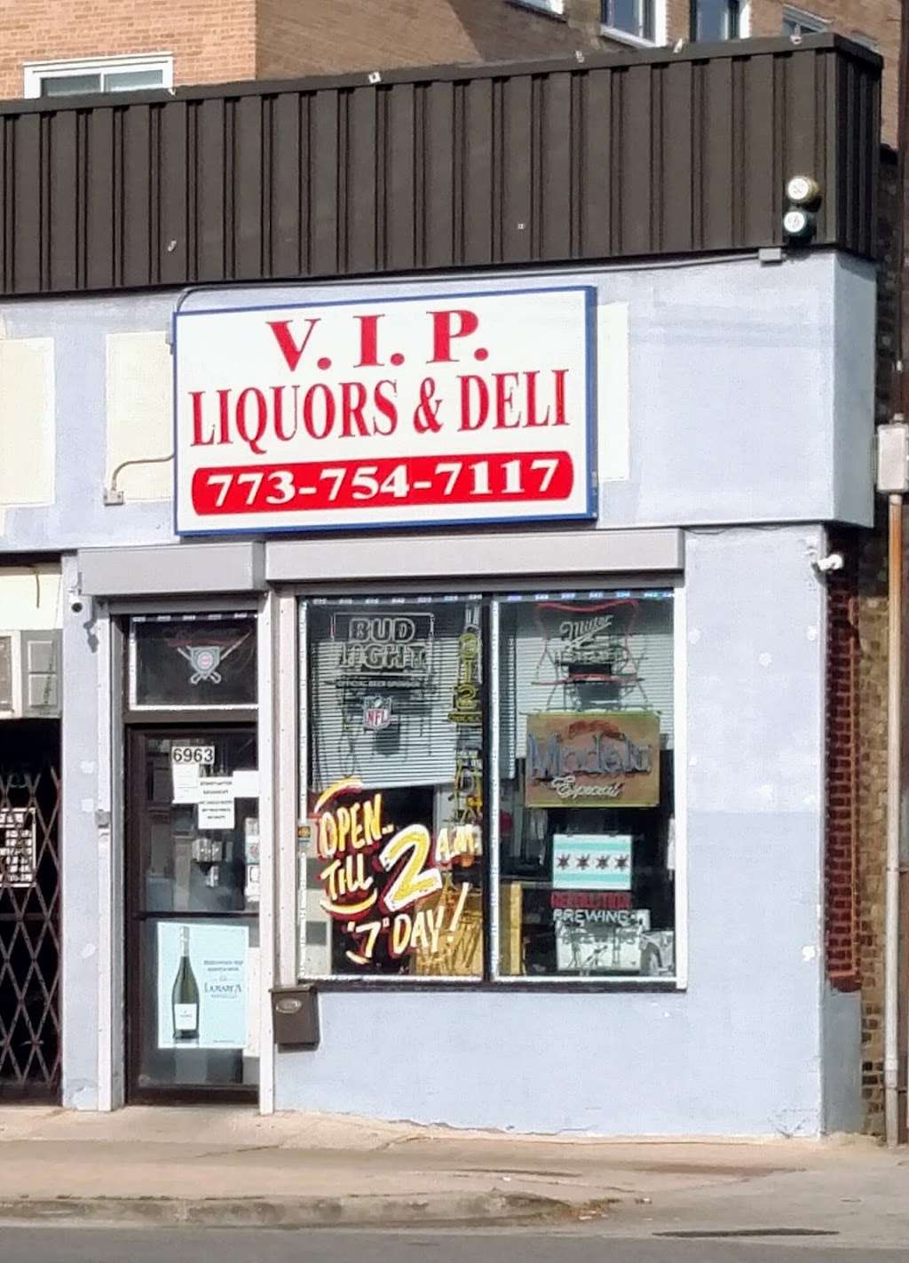 VIP Liquors & Deli | 6963 N Western Ave, Chicago, IL 60645, USA | Phone: (773) 754-7117