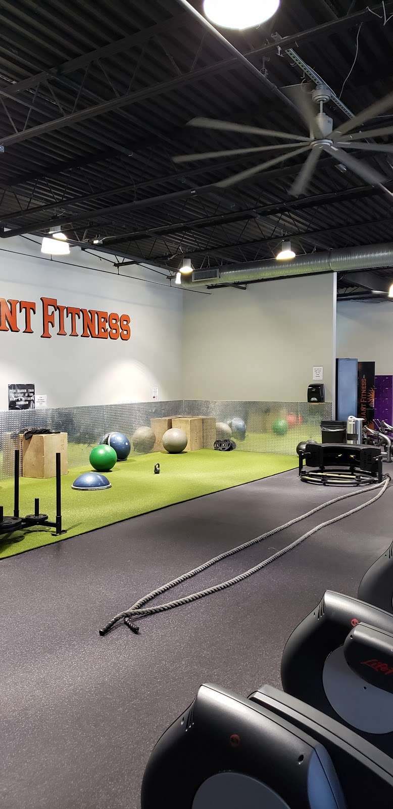 Giant Fitness | 237 S Black Horse Pike, Mt Ephraim, NJ 08059, USA | Phone: (856) 931-0100