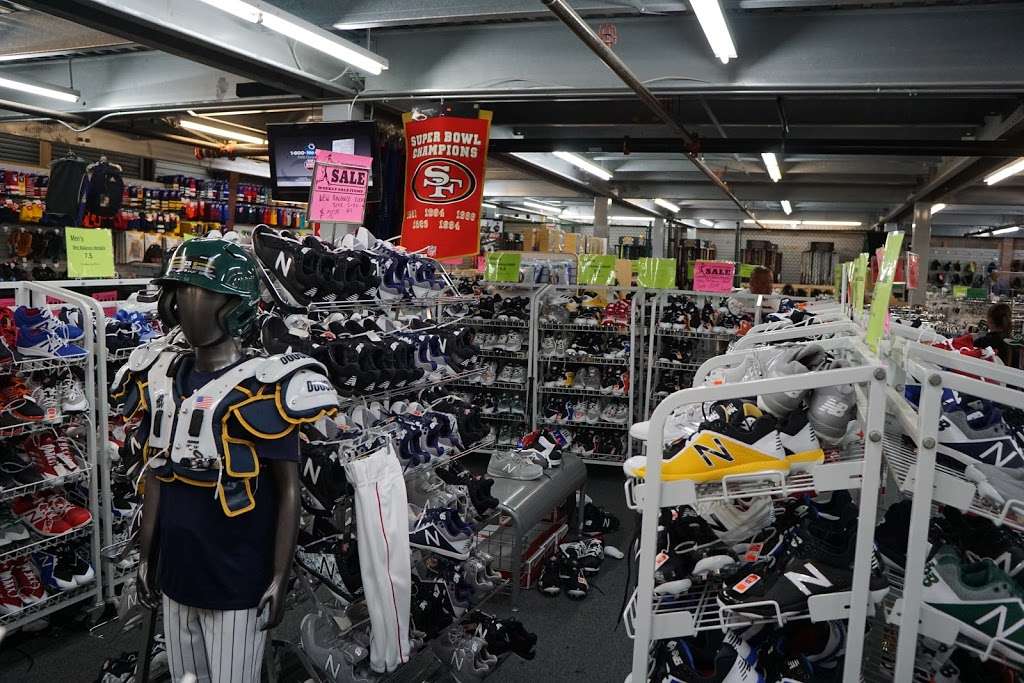 West Coast Sporting Goods | 1855 Alvarado St, San Leandro, CA 94577, USA | Phone: (510) 351-6644