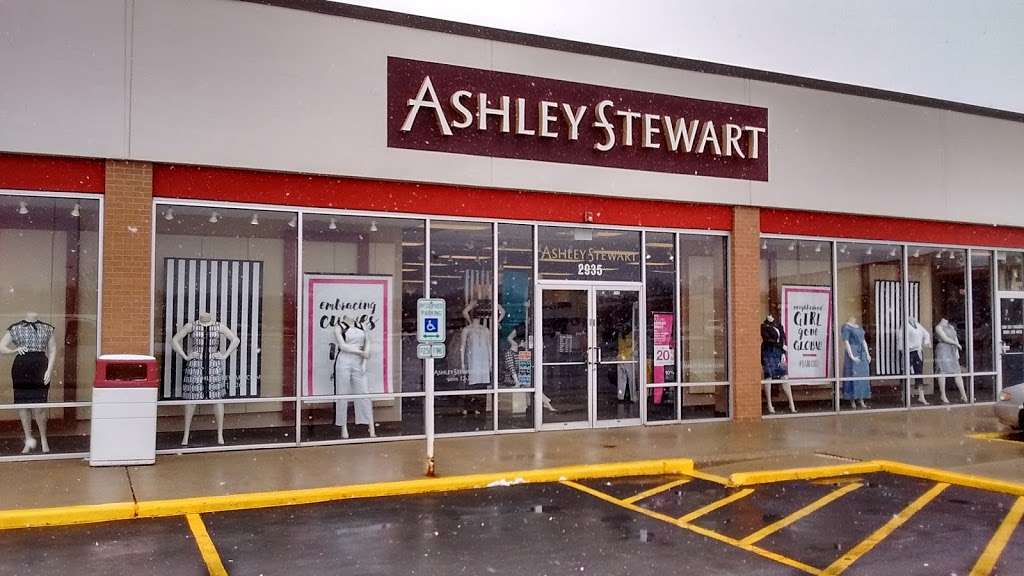 Ashley Stewart | 2935 W 159th St, Markham, IL 60428, USA | Phone: (708) 596-9580