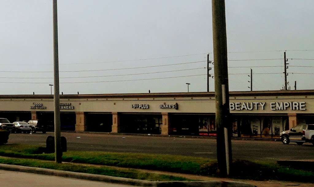 Blakes Barber Shop | 8773 W Bellfort Ave, Houston, TX 77031, USA | Phone: (713) 774-0220