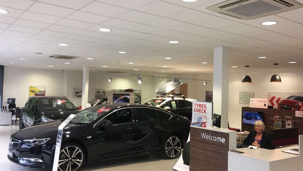 Toomey Vauxhall Brentwood (Magnus) | 59 Brook St, Brentwood CM14 5NB, UK | Phone: 01277 508627