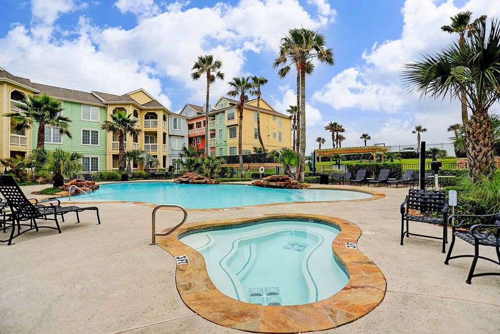 Absolute Paradise Luxury Vacation Rental Condo | 7000 Seawall Blvd #1031, Galveston, TX 77551, USA | Phone: (409) 740-1600