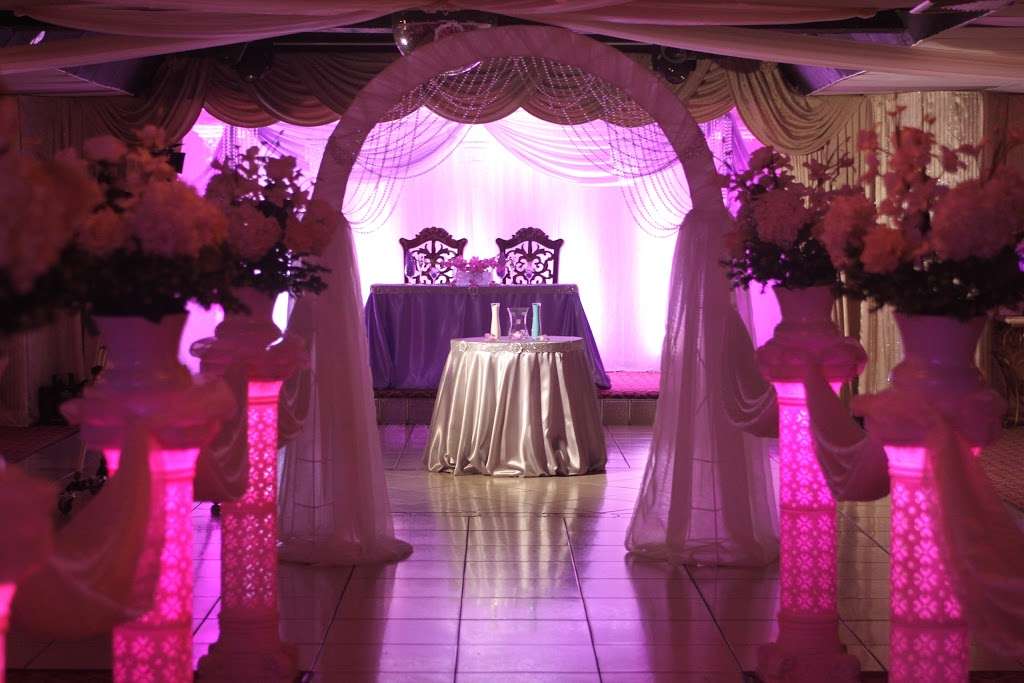 Elegant Ballrooms | 1925 E 4th Ave, Hialeah, FL 33010, USA | Phone: (305) 805-5577