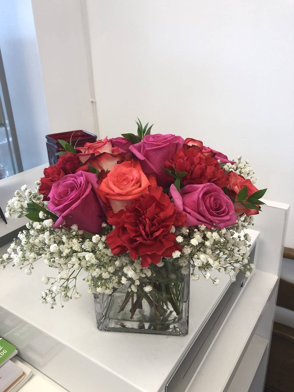 Magic world of roses | 331 Ampere Pkwy, Bloomfield, NJ 07003, USA | Phone: (862) 213-3100