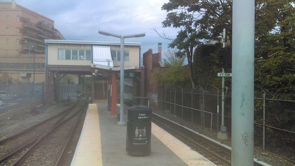 Tompkinsville Station | Staten Island, NY 10304, USA