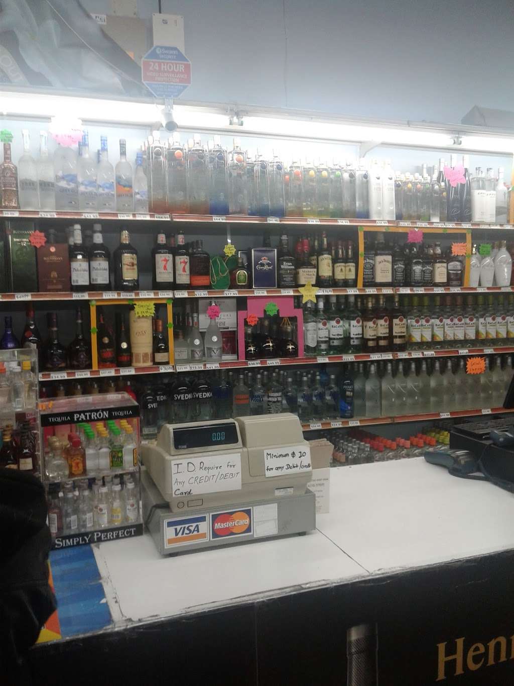 Concord Liquor Store | 548 Vanderbilt Ave, Staten Island, NY 10304, USA | Phone: (718) 273-6262