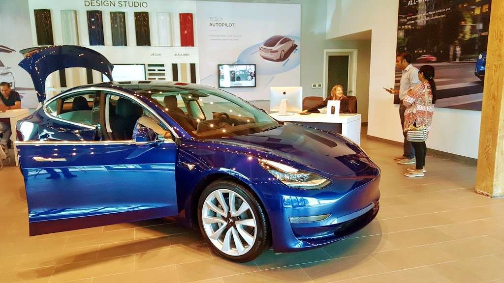 Tesla Service Center | 6500 Cedar Springs Rd, Dallas, TX 75235, USA | Phone: (214) 736-0587