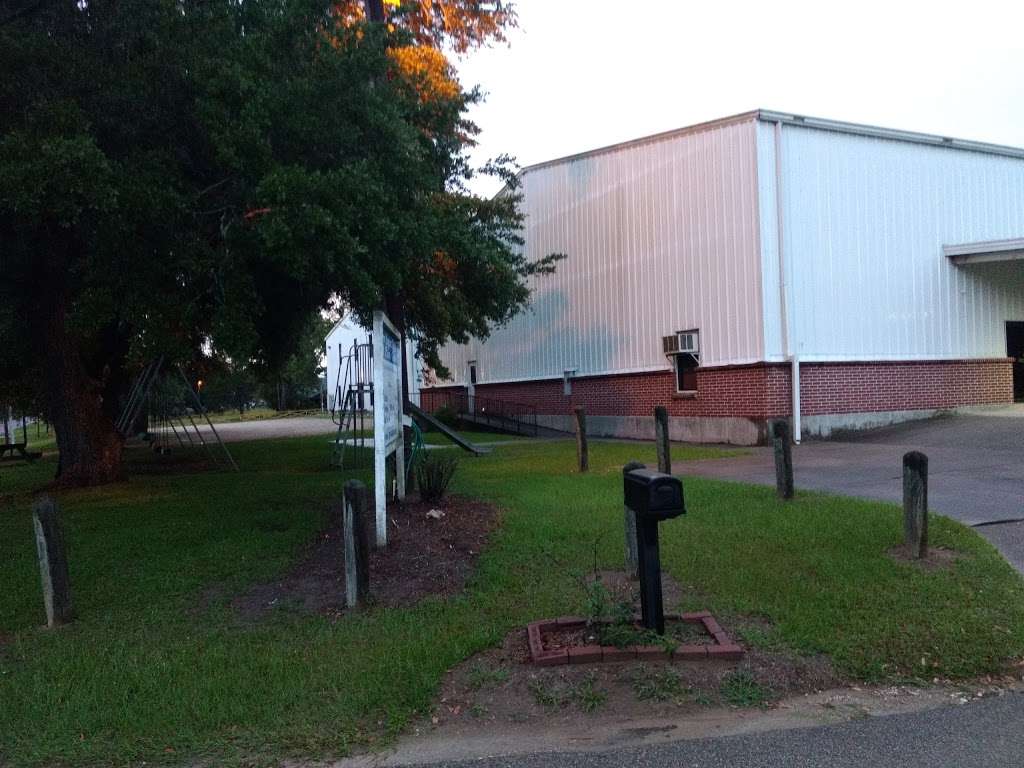 First Baptist Church | 155 County Rd 345, Cleveland, TX 77327, USA | Phone: (281) 689-7696