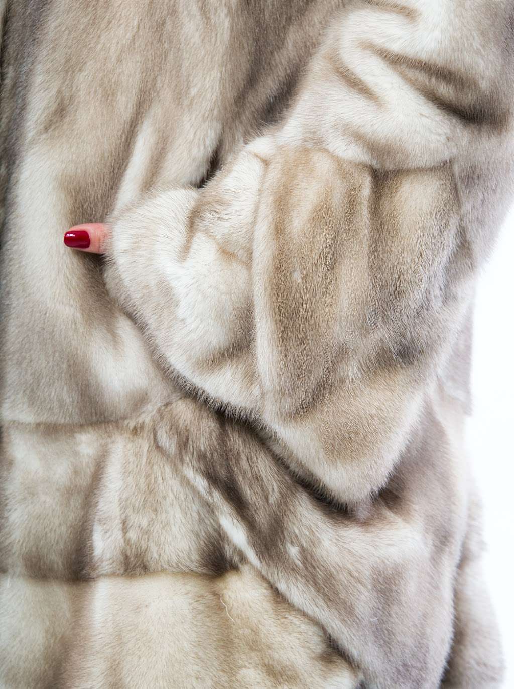 Christos Furs And Leather Design House | 10411 W Cermak Rd, Westchester, IL 60154, USA | Phone: (708) 562-3877