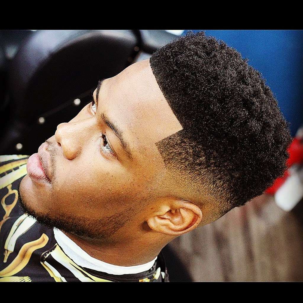 Mr. Guillorys Master Barber Shop | 10601 Grant Rd #214, Houston, TX 77070, United States | Phone: (713) 598-8975