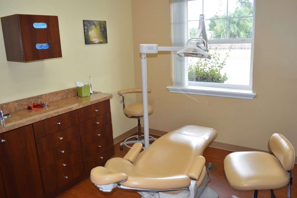 St. Lukes Family Dentistry | 100 Burnsed Pl #1000, Oviedo, FL 32765, USA | Phone: (407) 366-9090