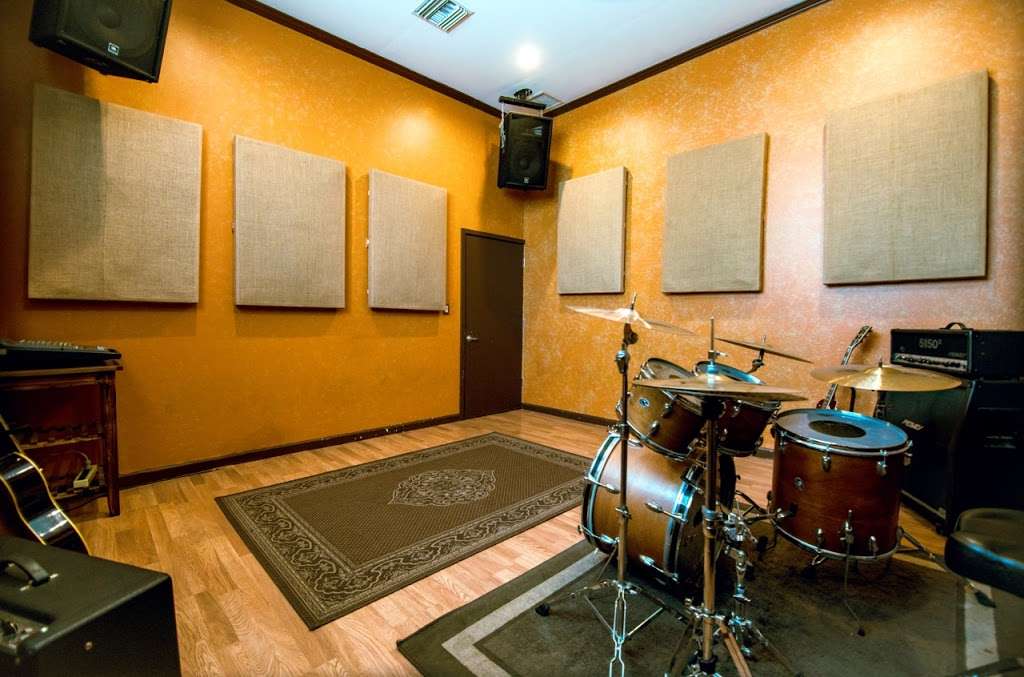 Summit Rehearsal and Recording Studios | 2016 Lincoln Ave, Pasadena, CA 91103, USA | Phone: (626) 486-2685